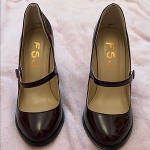 F5J heels, brown, size 6